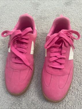 Kids Size 5 Pink Lace-Up Casual Sneakers